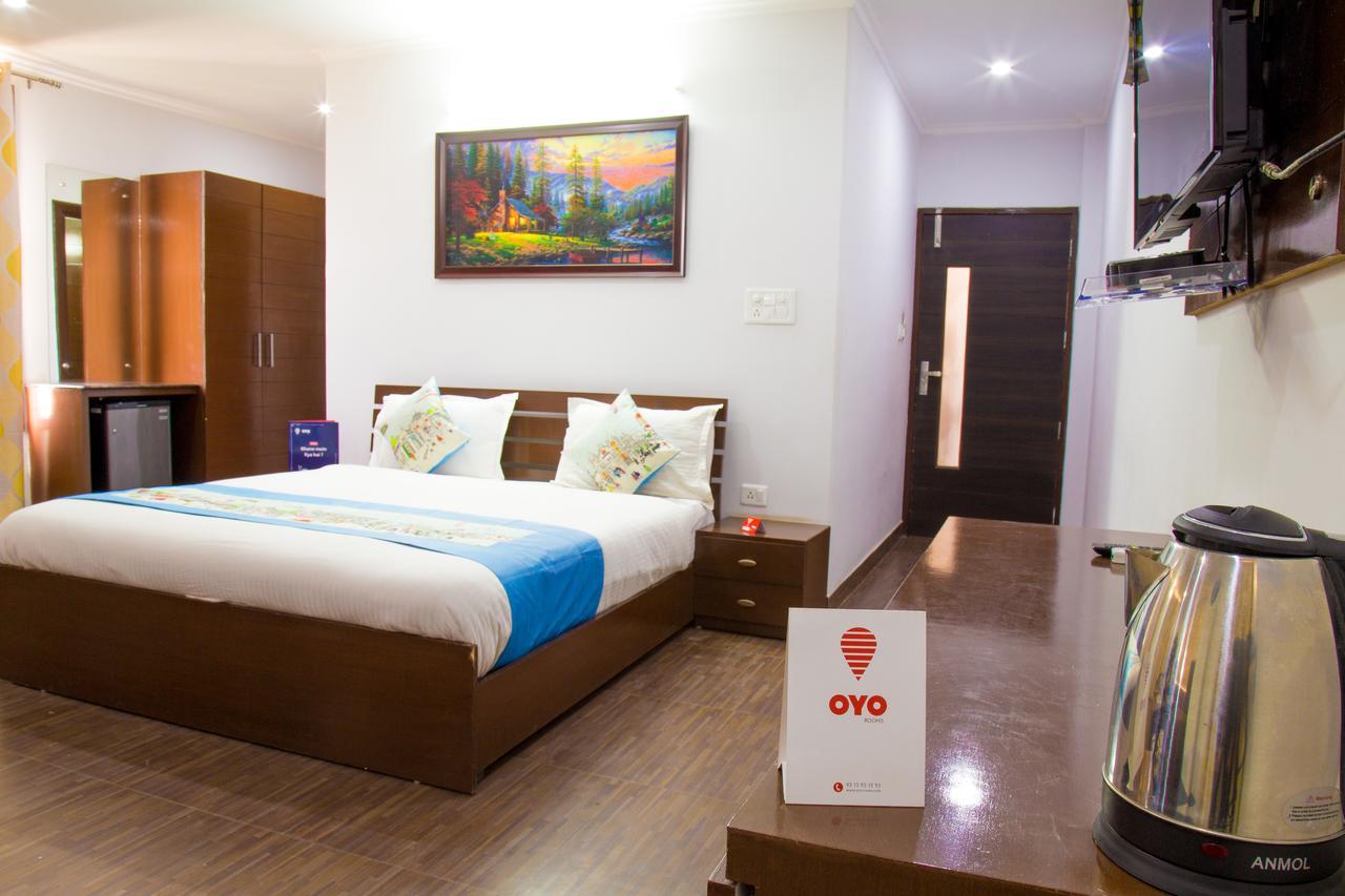Oyo 8947 Hotel Vedanta Gurgaon Exteriör bild
